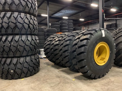 Stalen grondverzetwielen: verschil tussen 3-delig en 5-delig uitgelegd